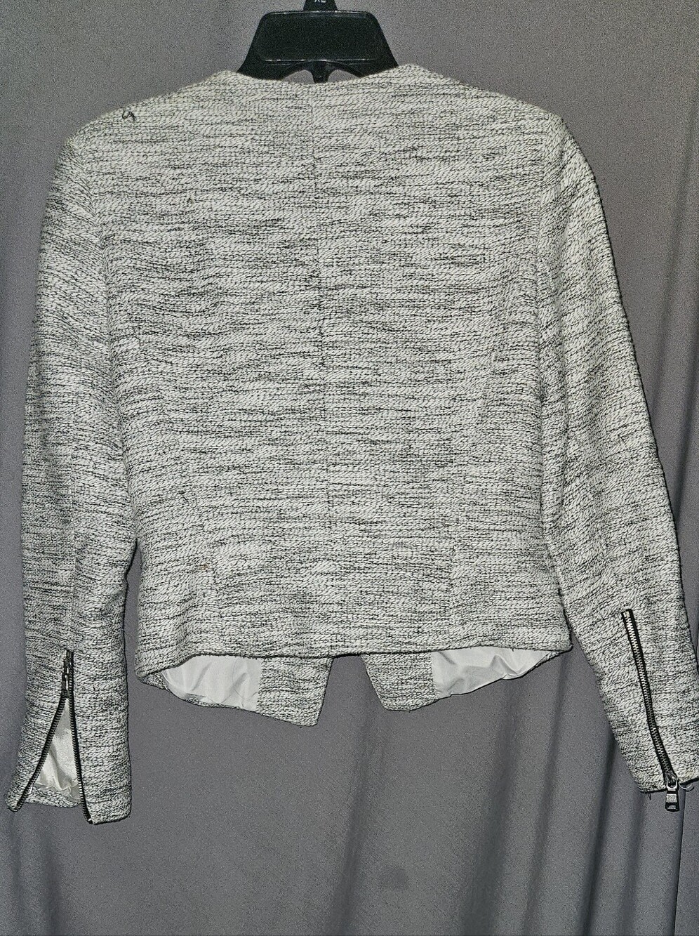 Banana Republic Light Gray Textured Asymmetrical Zip Blazer - Picture 6 of 7